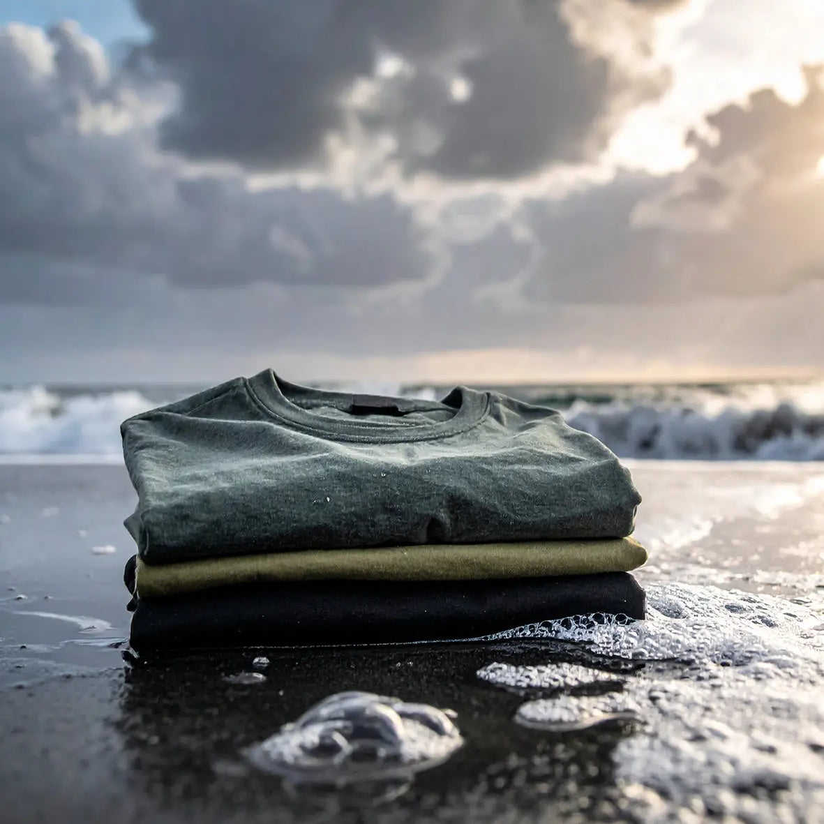 What Makes a High-Quality T-Shirt? (Complete Guide)