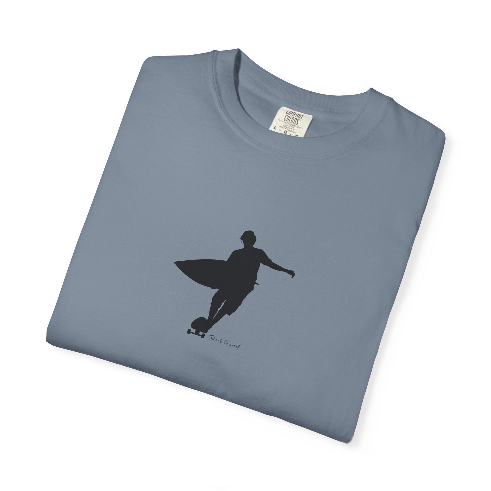 Surfer Graphic T-Shirt – Minimal Surfboard Silhouette Tee