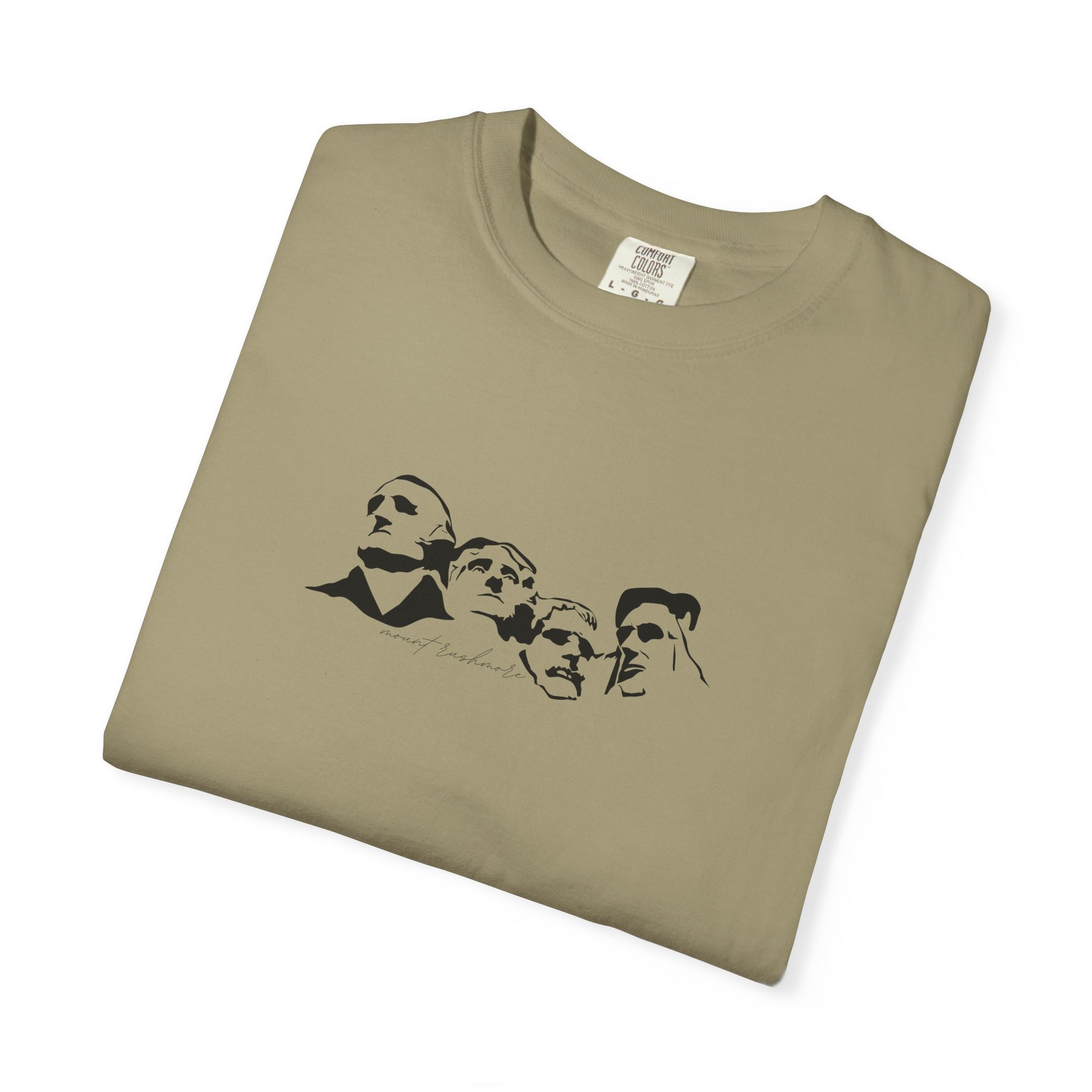 Mount Rushmore Graphic T-Shirt