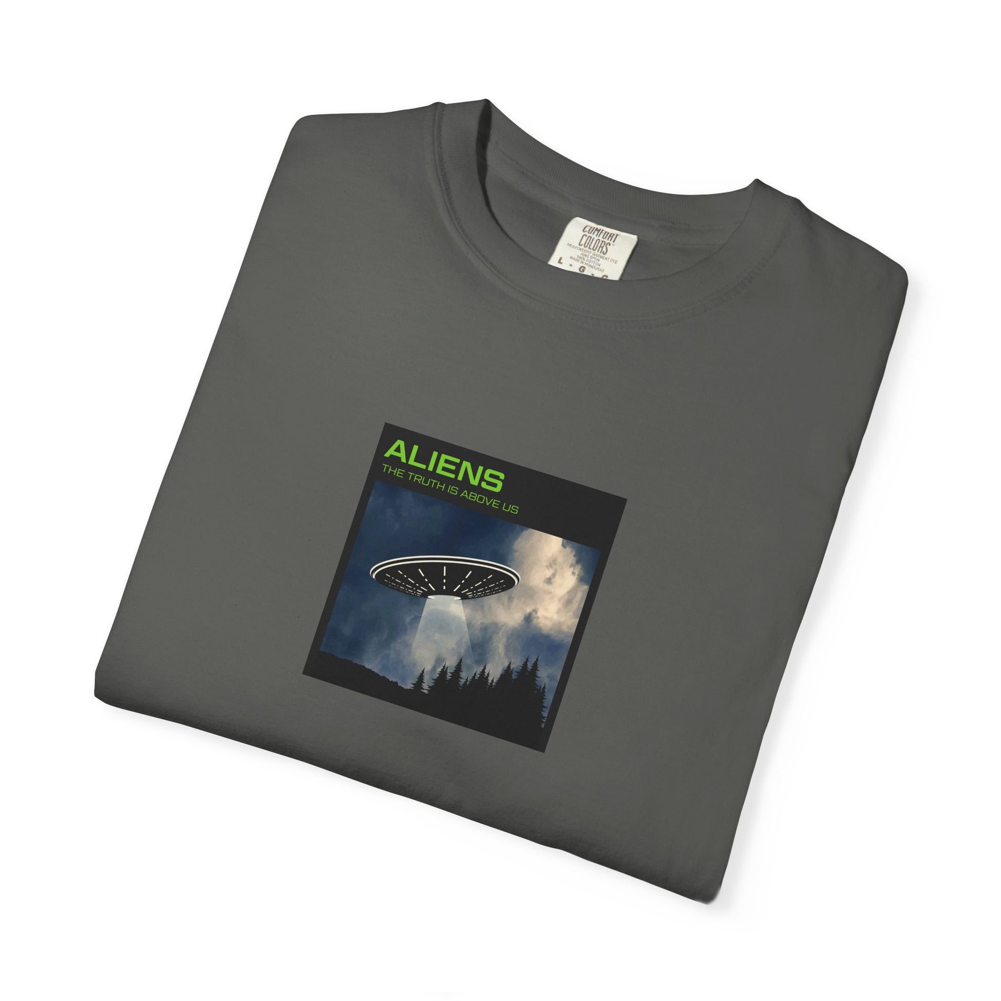 Aliens UFO Night Graphic T-Shirt