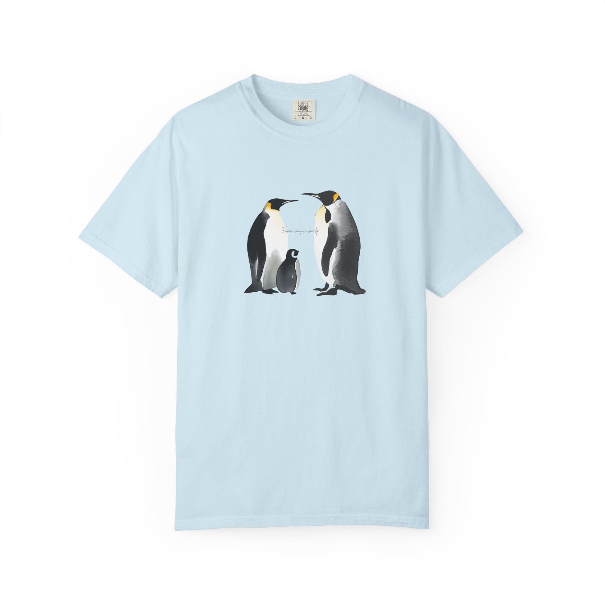 Penguin Family T‑Shirt — Cute Emperor Penguin Mom, Dad & Chick Graphic Tee