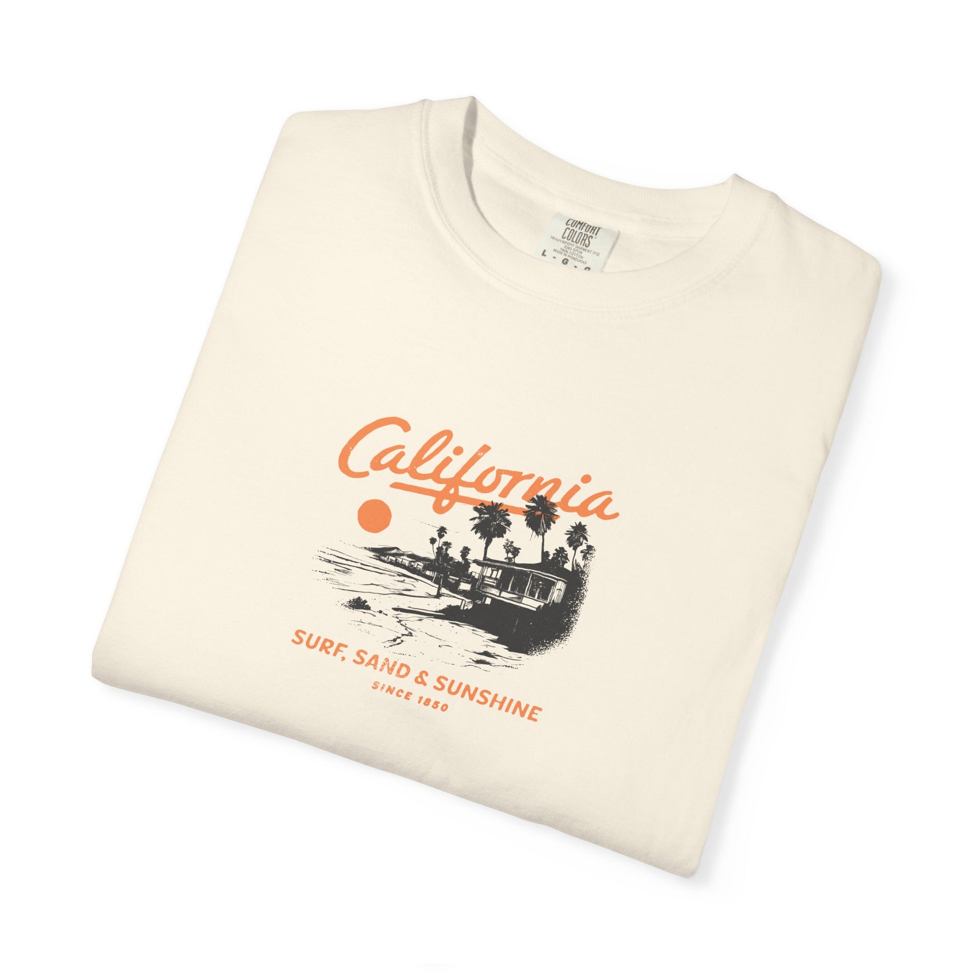 California Surfboard Graphic T-Shirt — 'California: Surf, Sand & Sunshine' Vintage Beach Tee