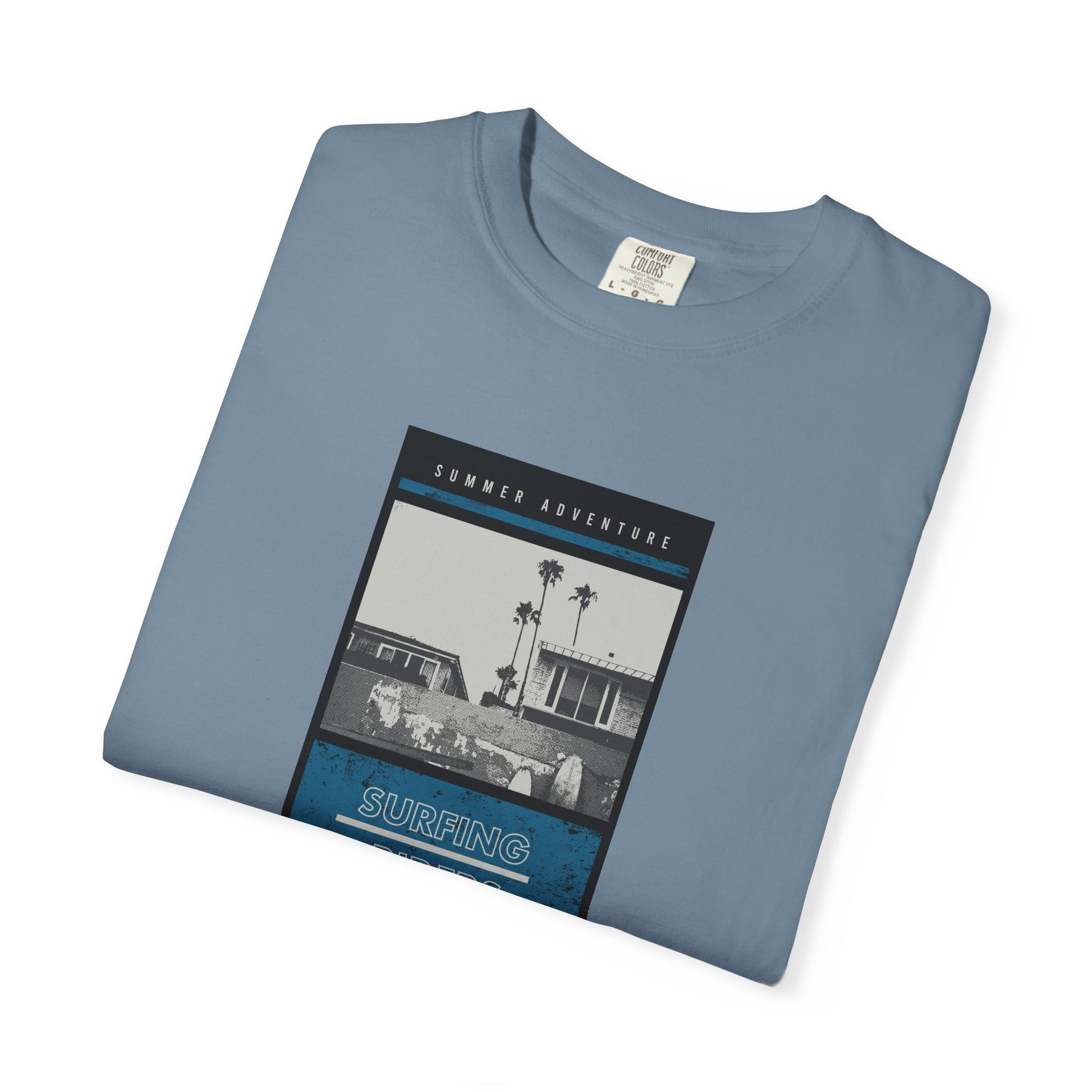 T-Shirt — California Beach Vintage Photo Graphic (Palm Trees, Surf