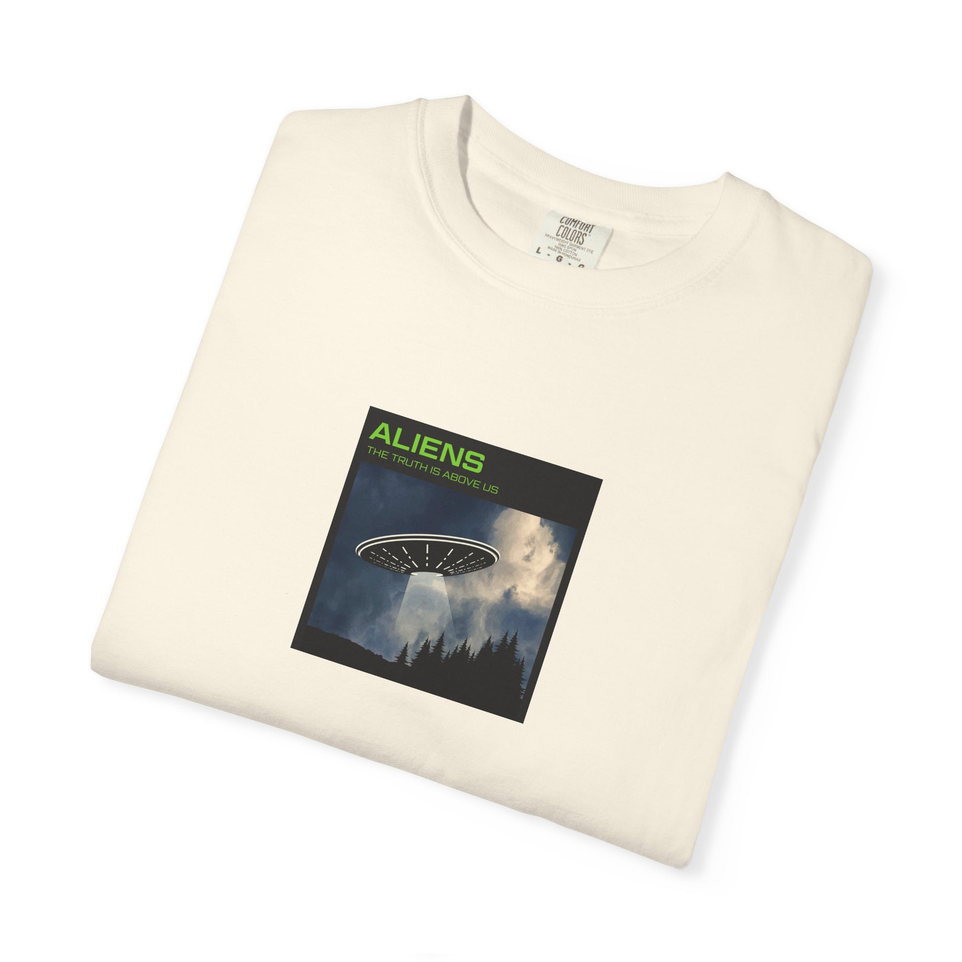 Aliens UFO Night Graphic T-Shirt