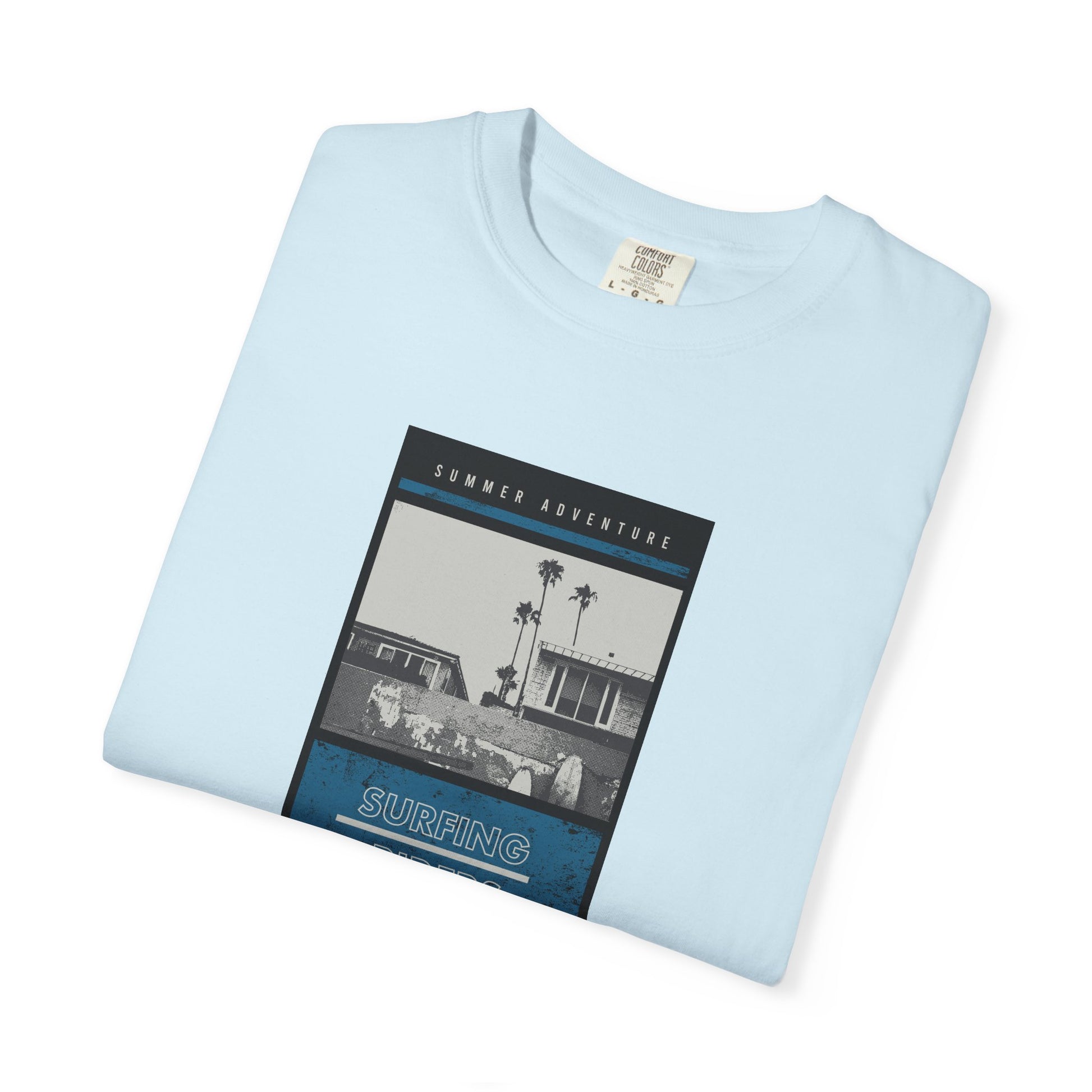 T-Shirt — California Beach Vintage Photo Graphic (Palm Trees, Surf