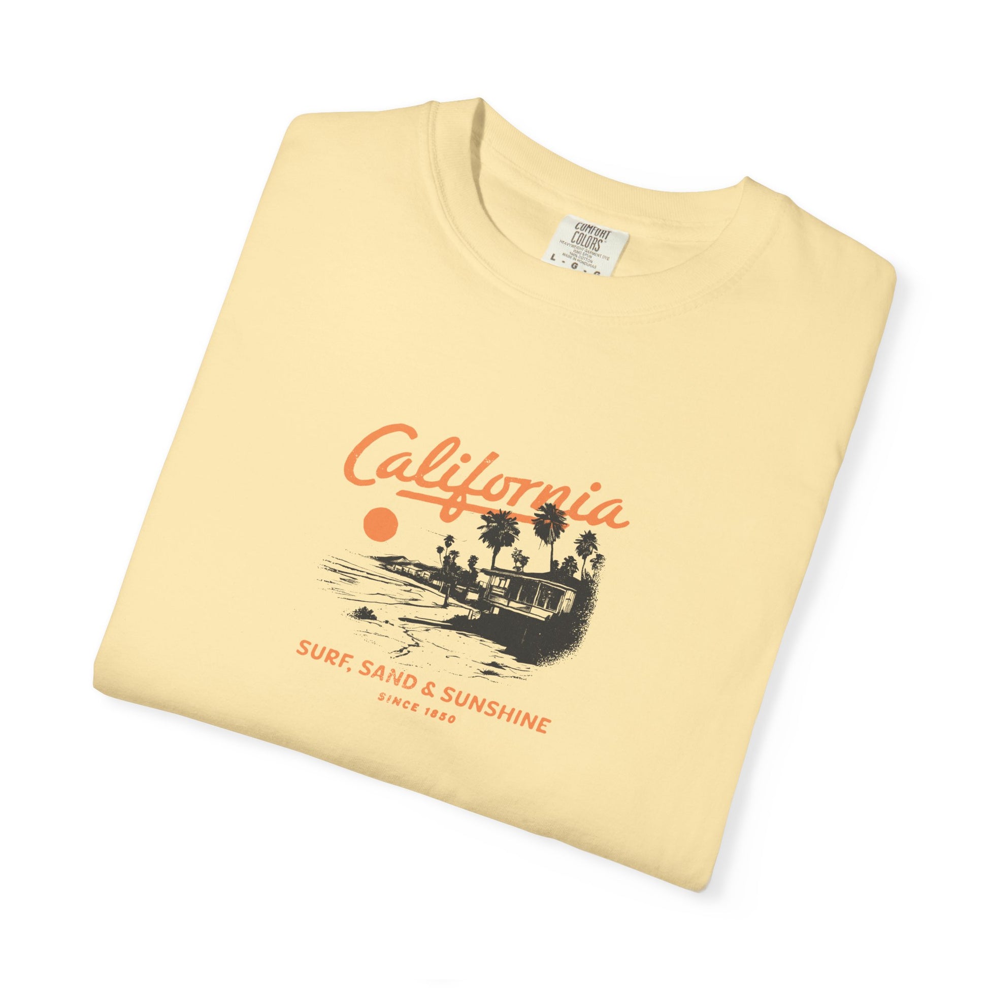 California Surfboard Graphic T-Shirt — 'California: Surf, Sand & Sunshine' Vintage Beach Tee