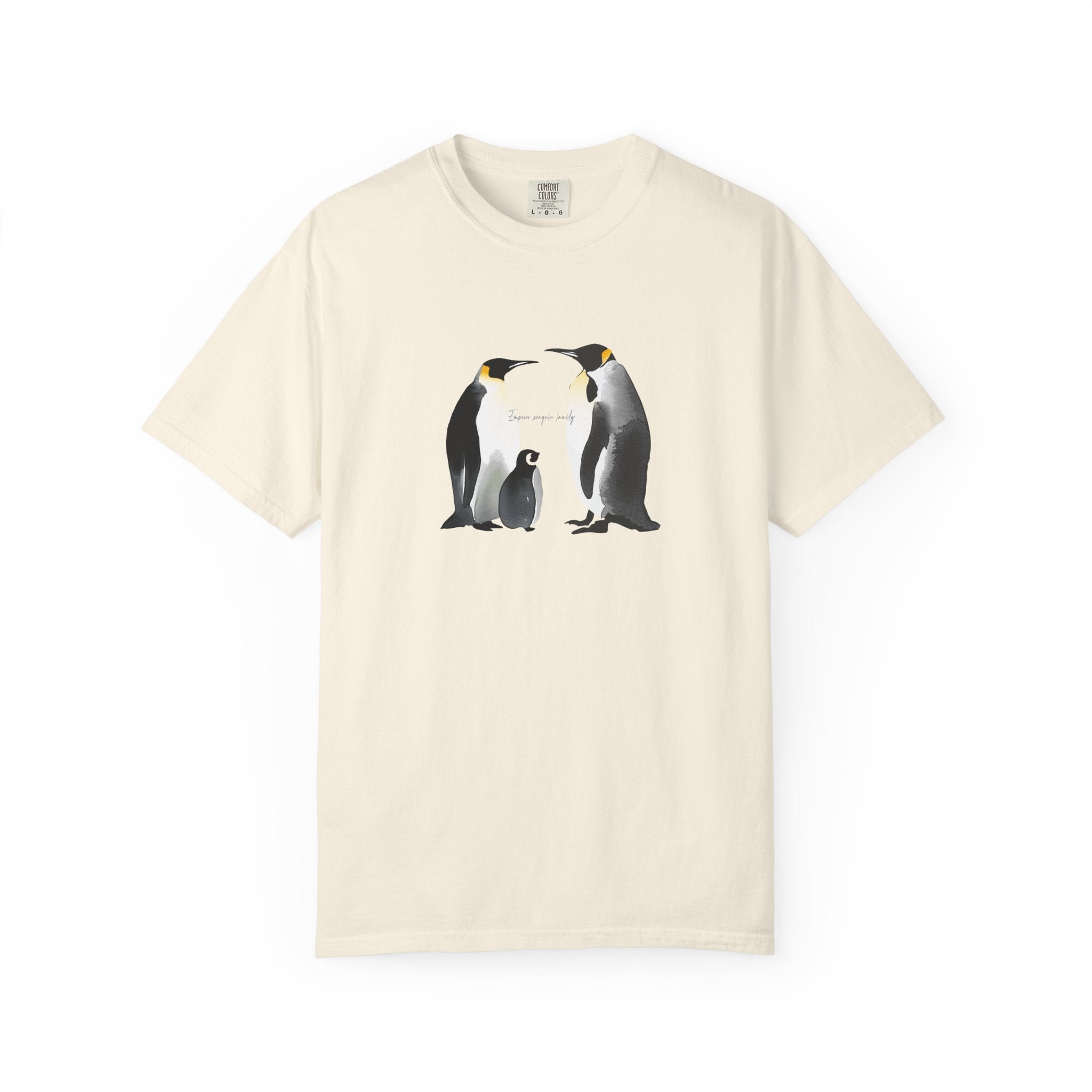 Penguin Family T‑Shirt — Cute Emperor Penguin Mom, Dad & Chick Graphic Tee