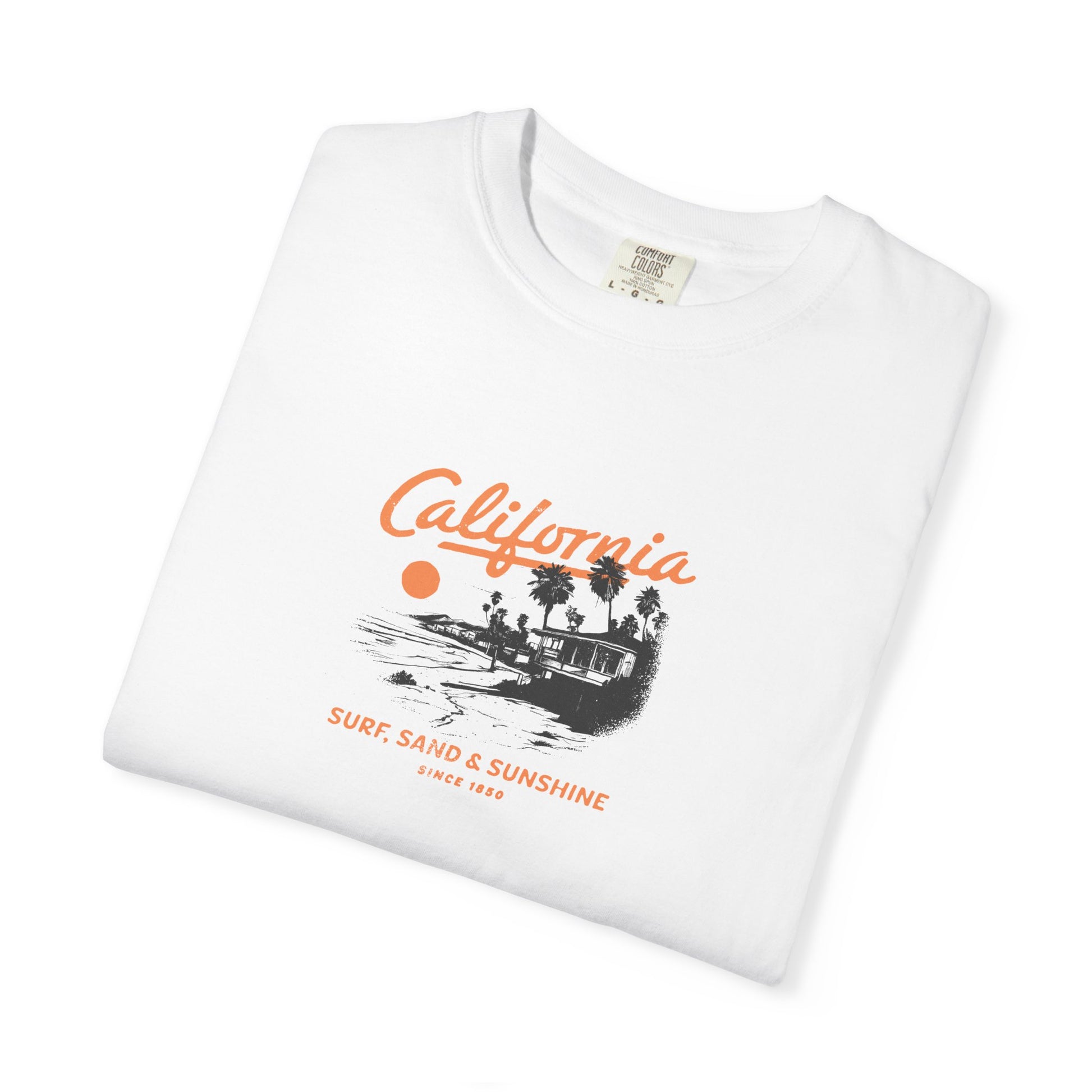 California Surfboard Graphic T-Shirt — 'California: Surf, Sand & Sunshine' Vintage Beach Tee
