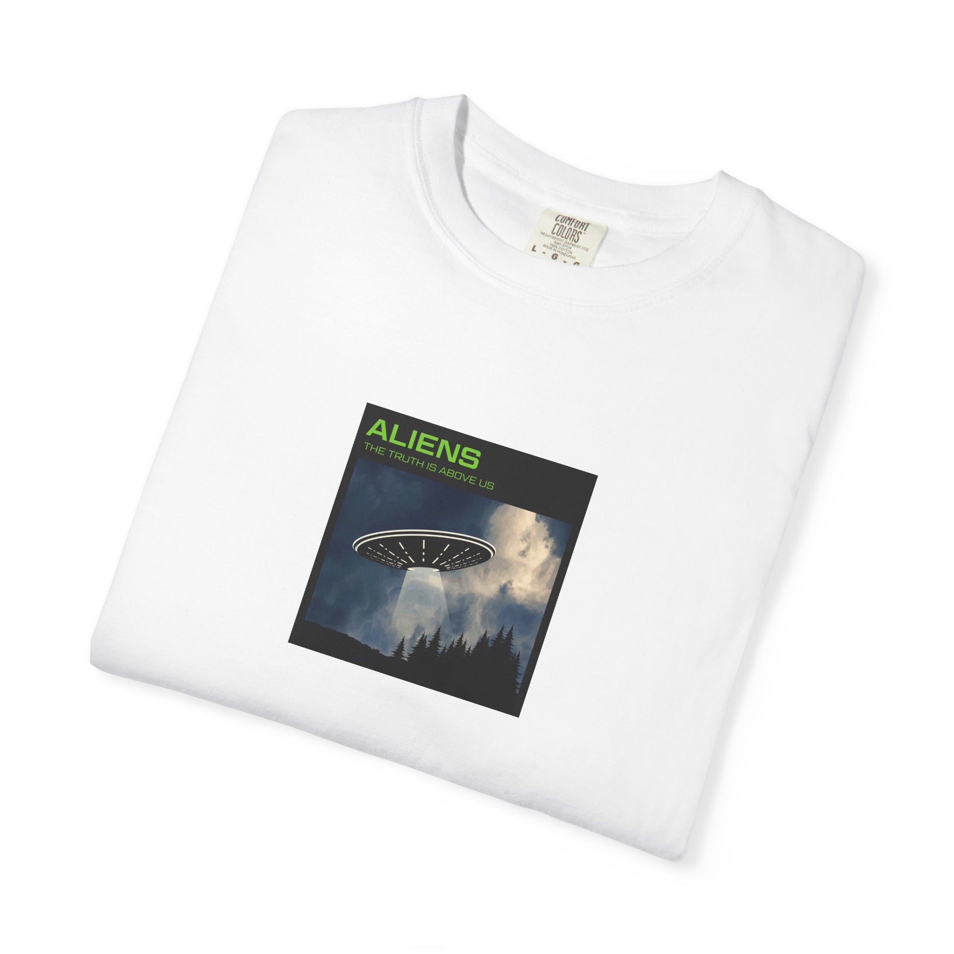 Aliens UFO Night Graphic T-Shirt
