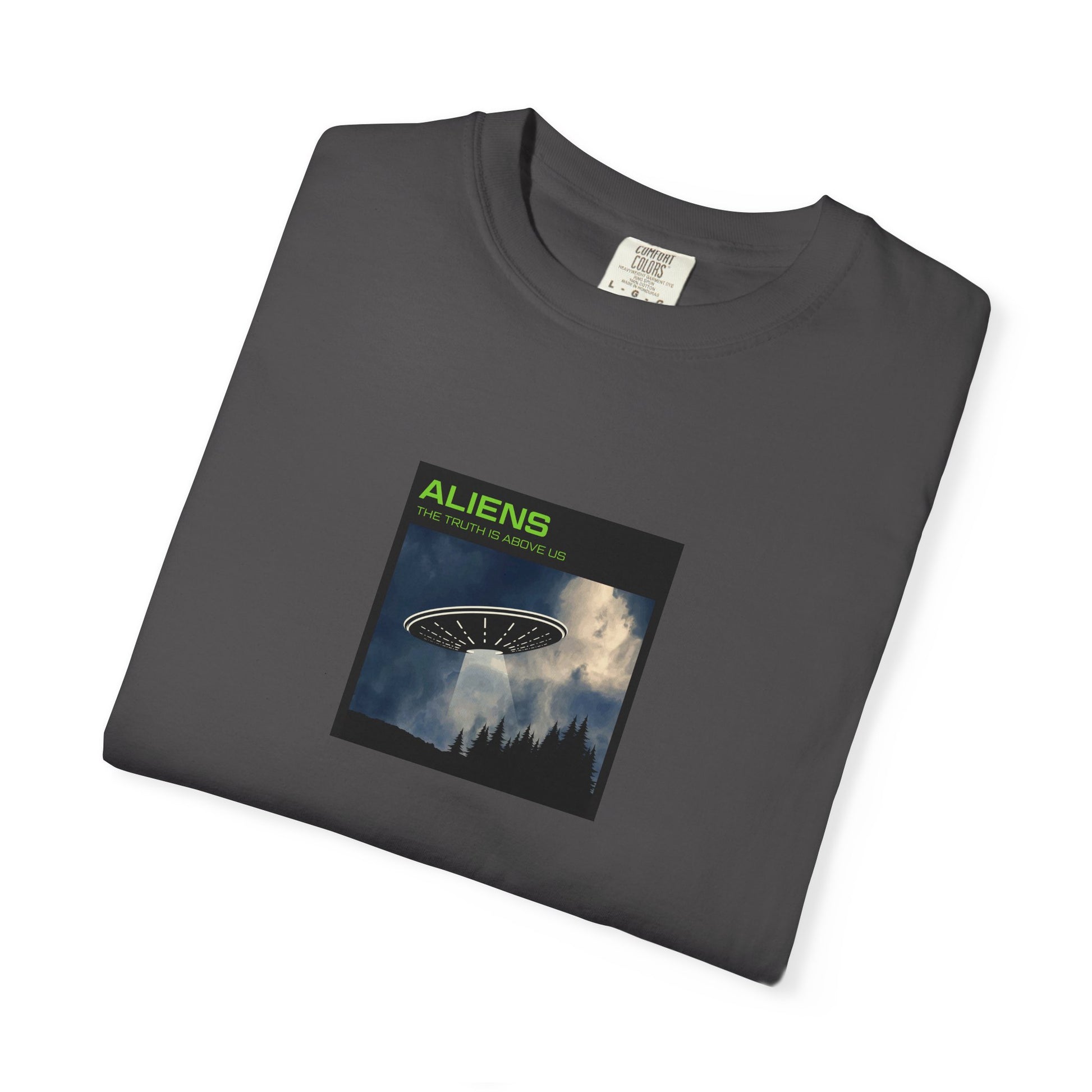Aliens UFO Night Graphic T-Shirt