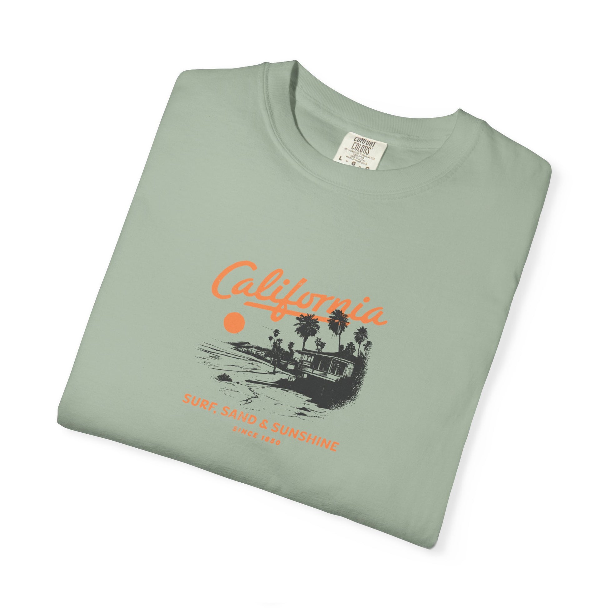 California Surfboard Graphic T-Shirt — 'California: Surf, Sand & Sunshine' Vintage Beach Tee