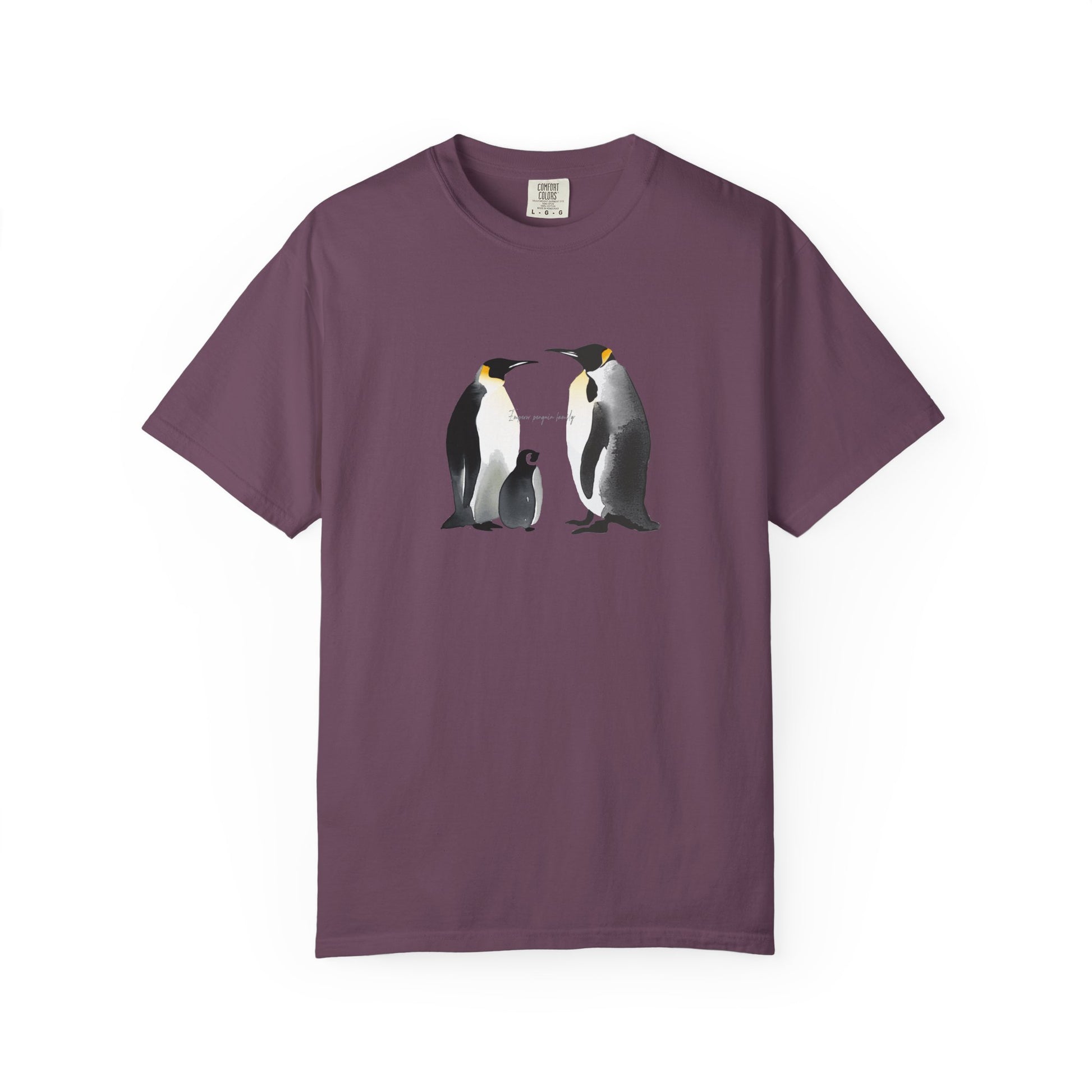 Penguin Family T‑Shirt — Cute Emperor Penguin Mom, Dad & Chick Graphic Tee